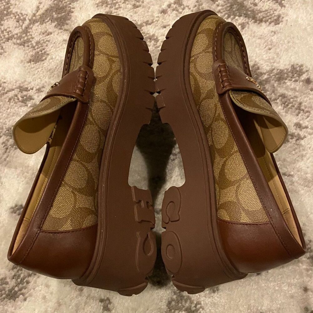 COACH Ruthie Loafers In Signature Canvas Khaki/Walnut Sz 6.5B NIB - Picture 6 of 11